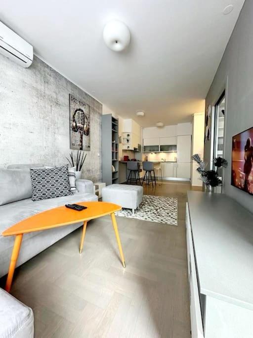 Urban Oasis: Stylish Retreat Leilighet Zagreb Eksteriør bilde