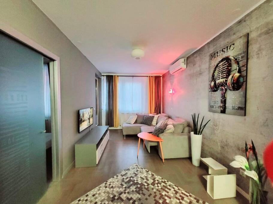 Urban Oasis: Stylish Retreat Leilighet Zagreb Eksteriør bilde
